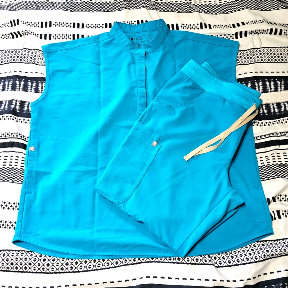 Figs Teal L & LP